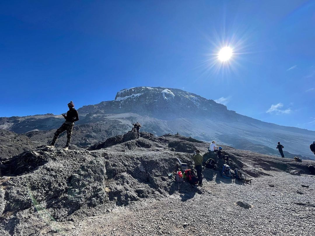 trekking mount kilimanajro