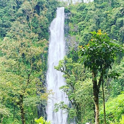 marangu waterfalls materuni