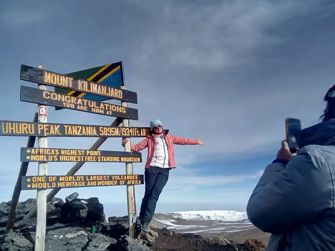 Uhuru peak 5895 Mt